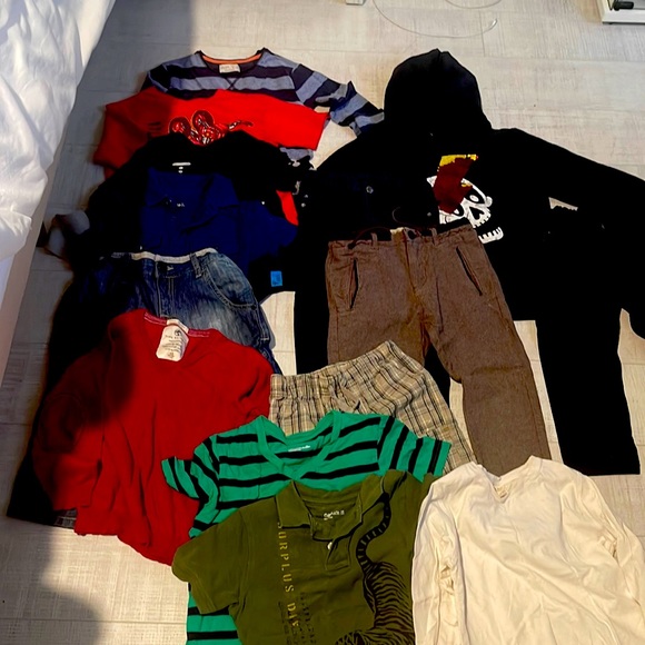 Lot of 13 pc boys clothing pants T-shirts hoodie size 4 to 7 zara gap Gymboree - Picture 2 of 16